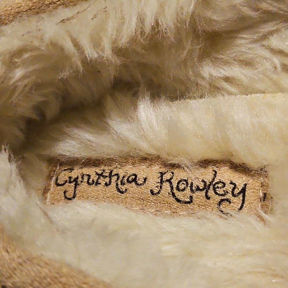 Cynthia Rowley Tan Moccasins - Picture 5 of 6